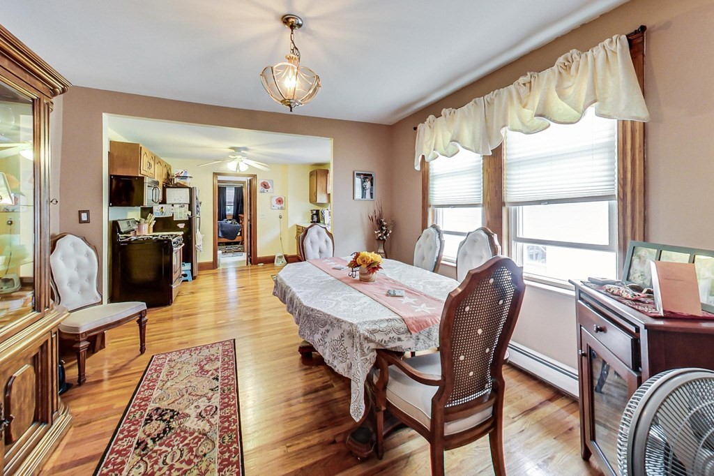 8 Chapman St, Watertown