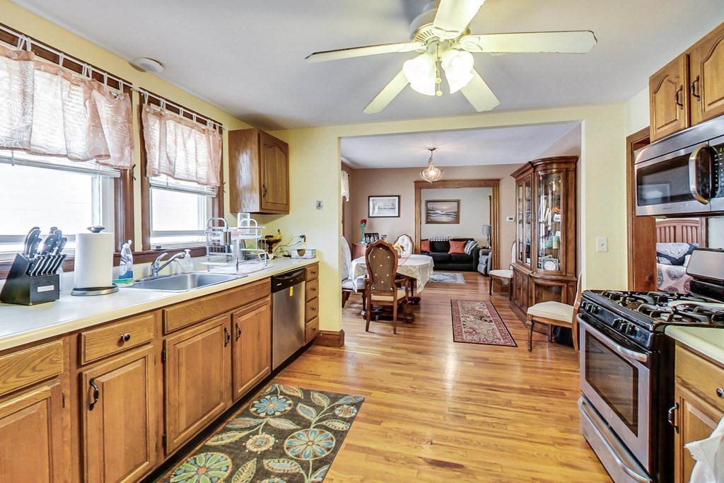 8 Chapman St, Watertown