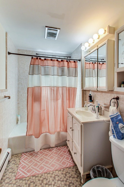 8 Chapman St, Watertown