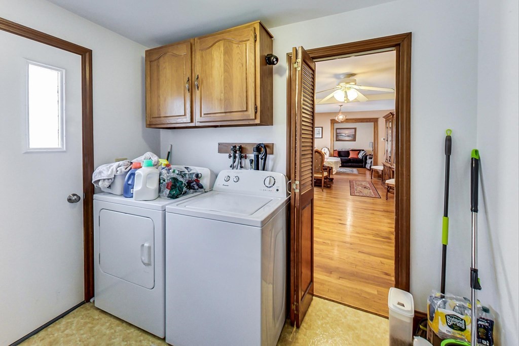 8 Chapman St, Watertown