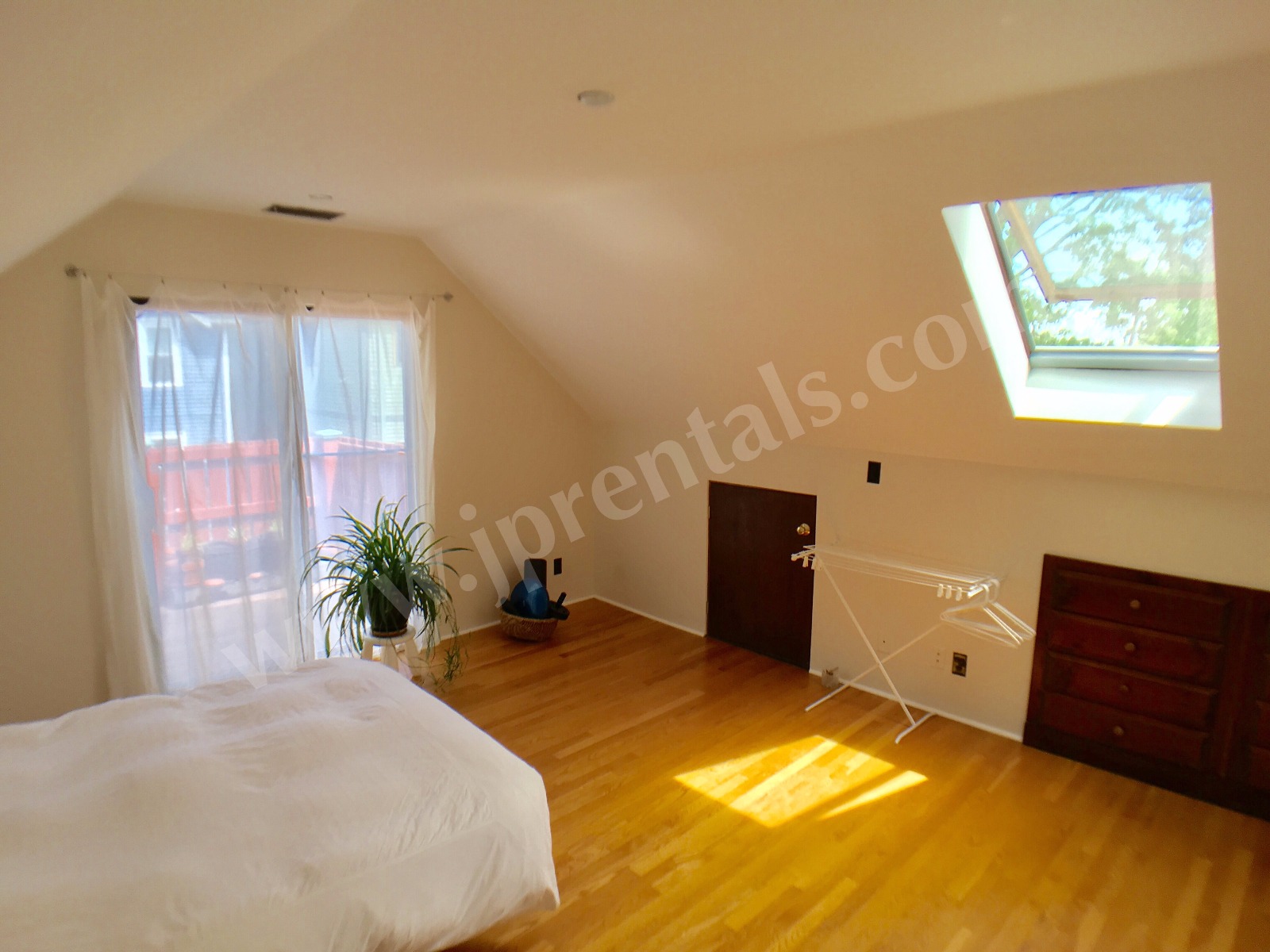 4 bed, 2 bath apartment for rent at 102 Paul Gore Unit 3 CO, Jamaica Plain — photo 8 of 23