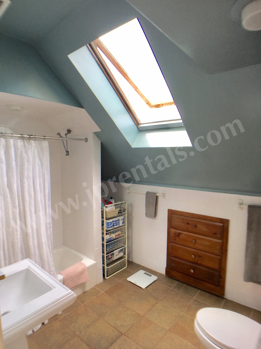 4 bed, 2 bath apartment for rent at 102 Paul Gore Unit 3 CO, Jamaica Plain — photo 19 of 23