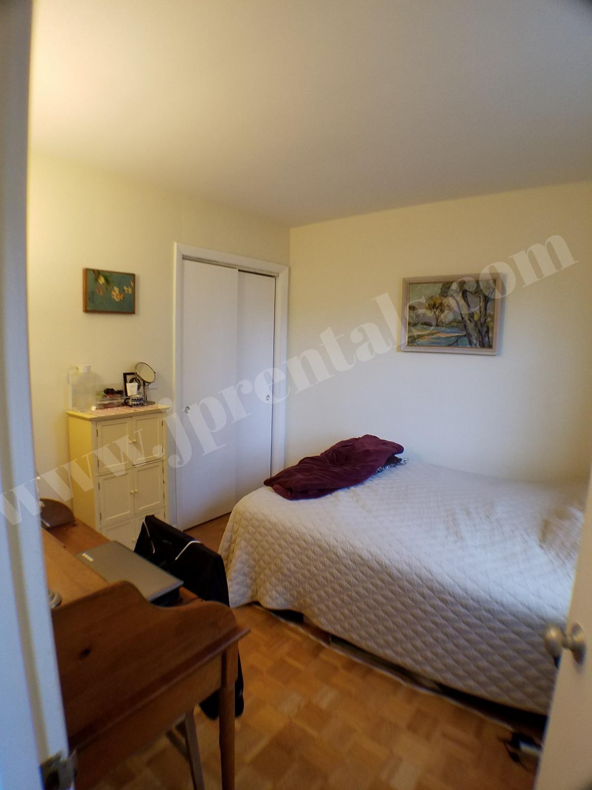 2 bed, 1 bath apartment for rent at 594 Centre St Unit 3 CO, Jamaica Plain — photo 8 of 10