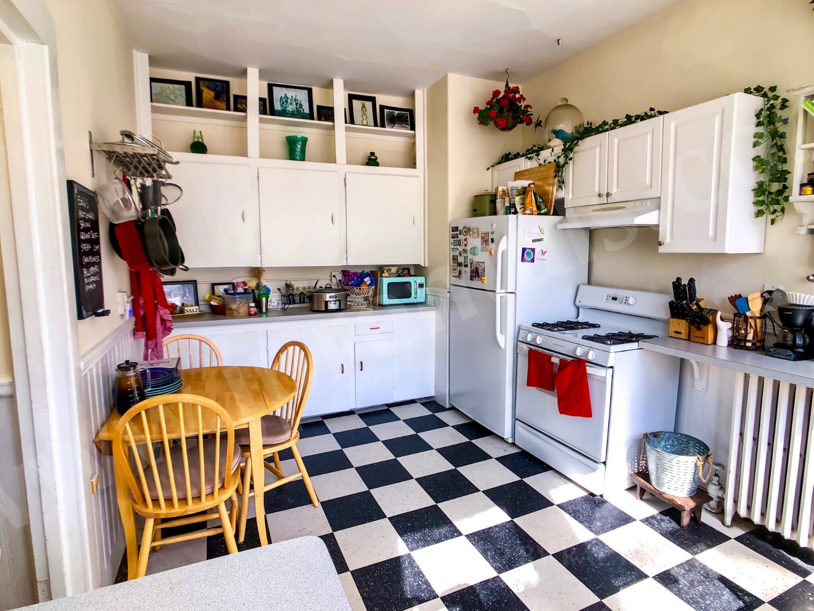 49 Burroughs St, Jamaica Plain