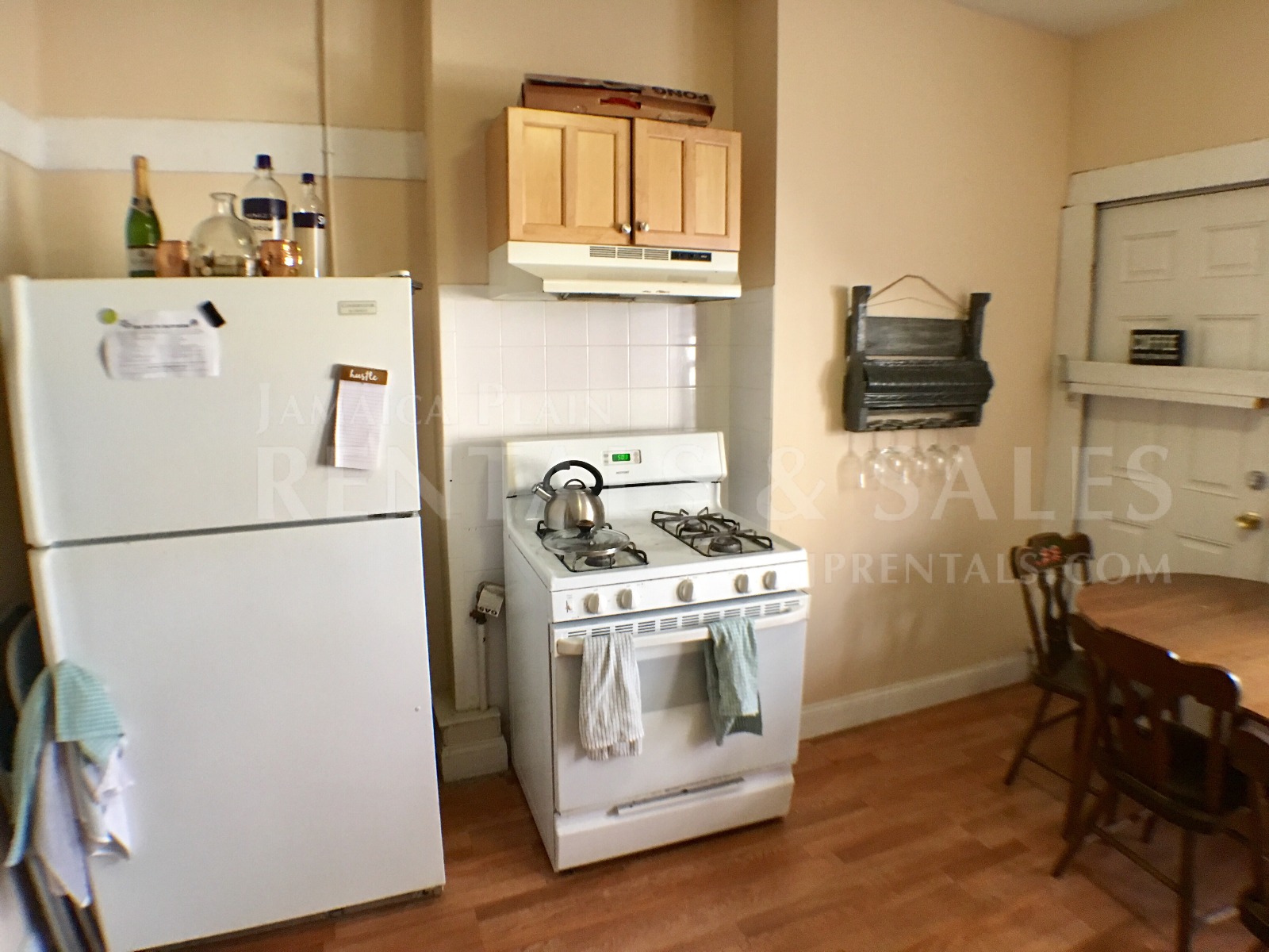 4 bed, 1 bath apartment for rent at 50 Green St Unit 2 CO, Jamaica Plain — photo 2 of 14