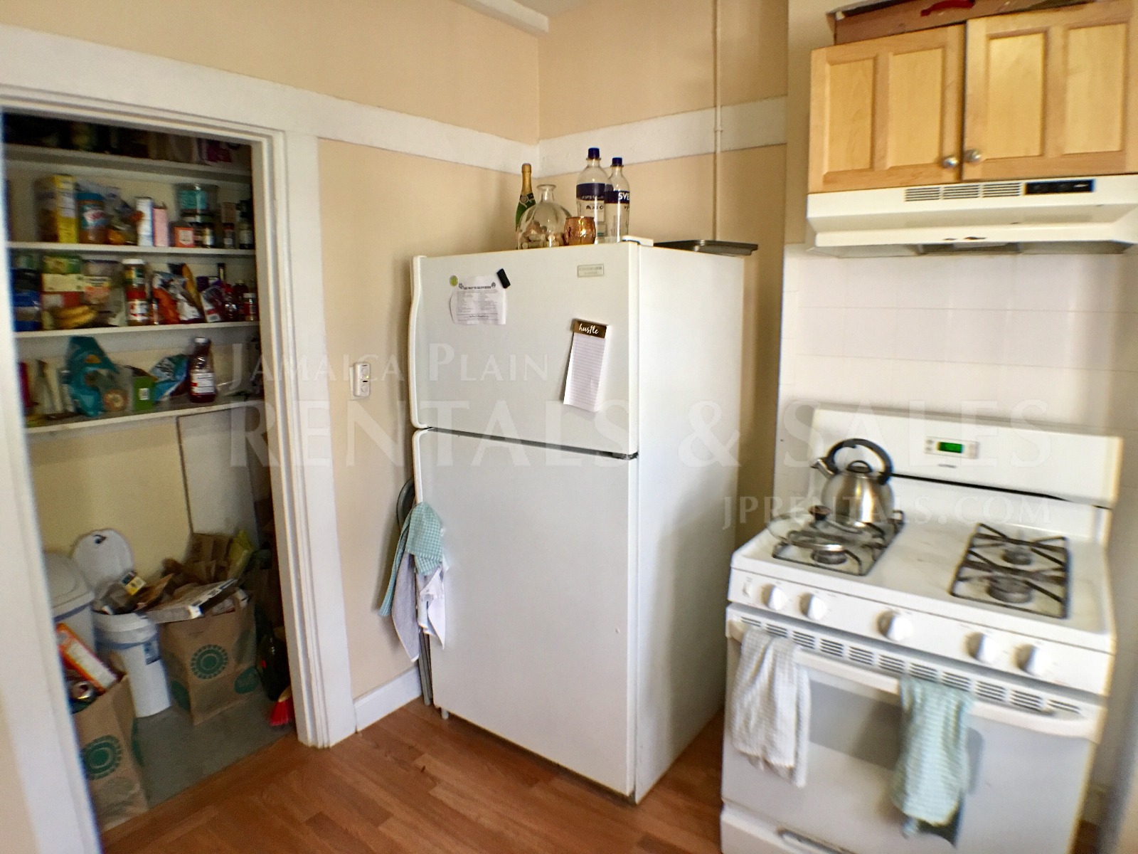 4 bed, 1 bath apartment for rent at 50 Green St Unit 2 CO, Jamaica Plain — photo 3 of 14