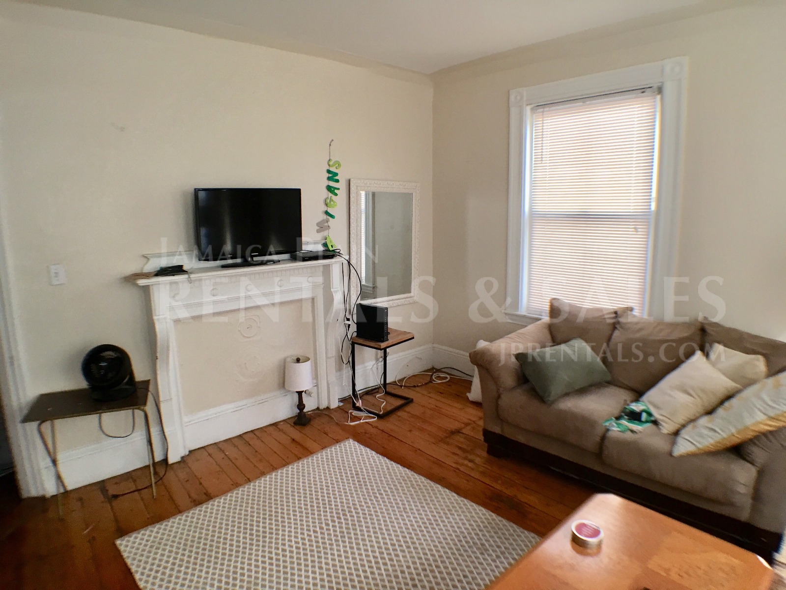 4 bed, 1 bath apartment for rent at 50 Green St Unit 2 CO, Jamaica Plain — photo 5 of 14