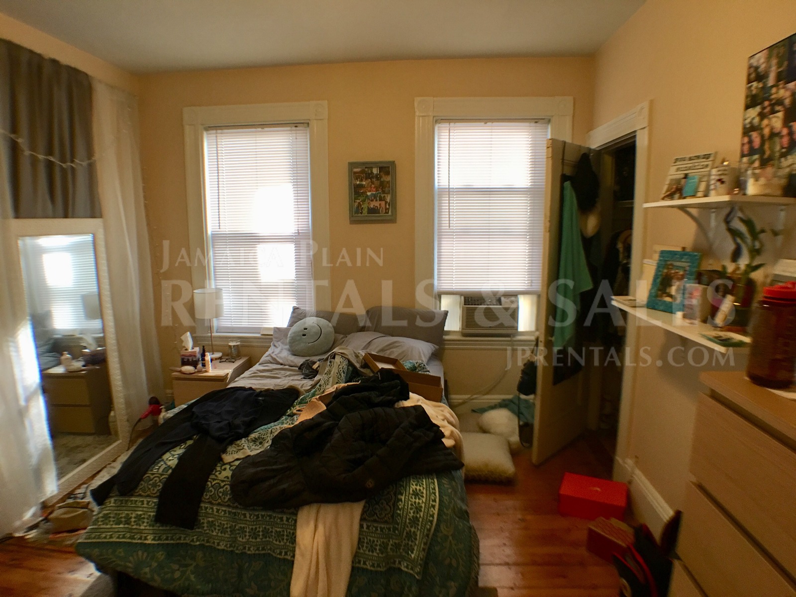 4 bed, 1 bath apartment for rent at 50 Green St Unit 2 CO, Jamaica Plain — photo 9 of 14