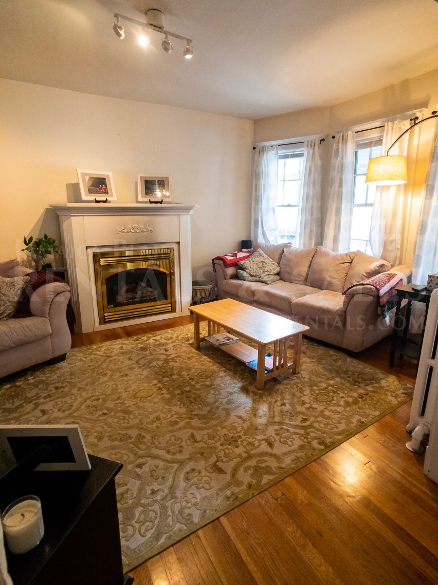 2 bed, 1 bath apartment for rent at 23 Kingsboro Park Unit 1CO, Jamaica Plain — photo 3 of 13