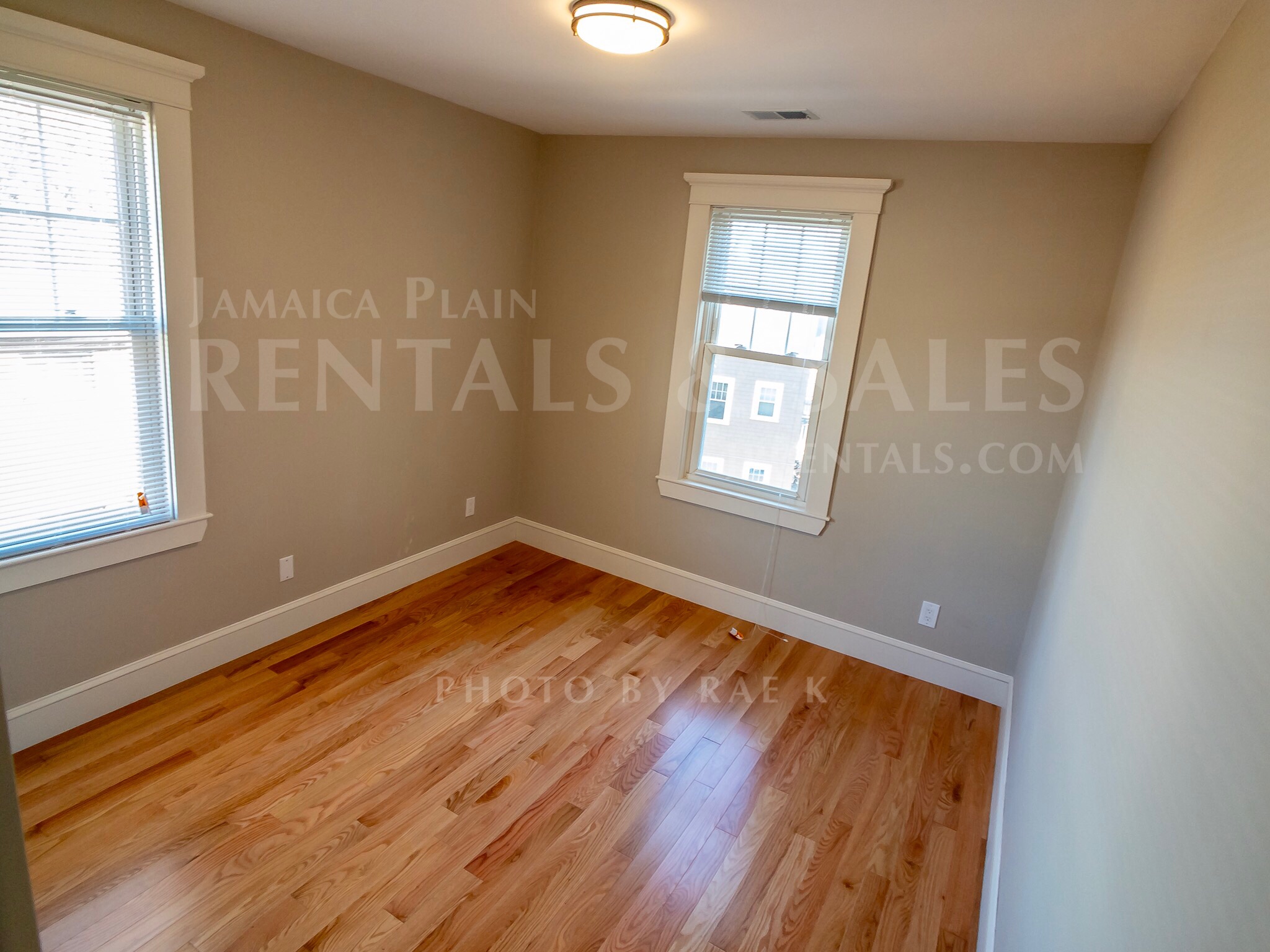 4094 Washington St, Jamaica Plain