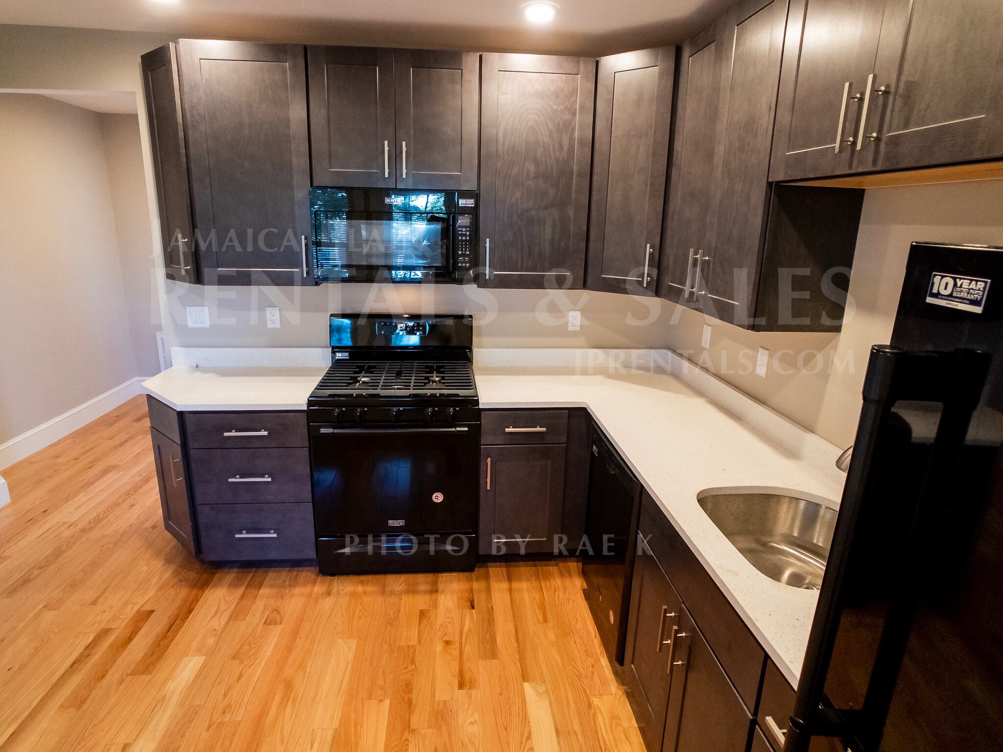 4094 Washington St, Jamaica Plain