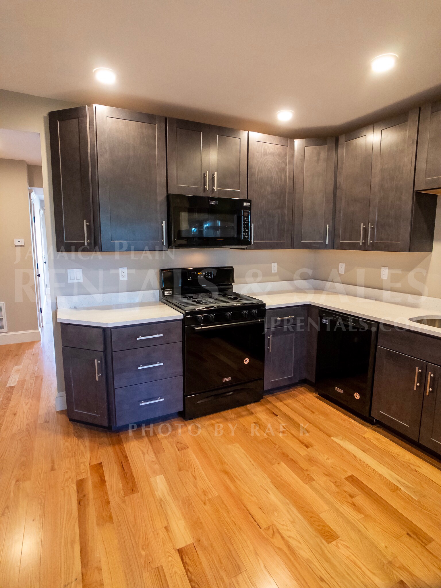 4094 Washington St, Jamaica Plain