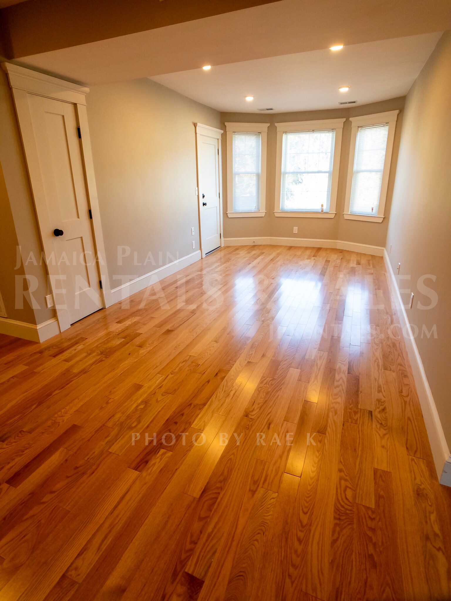 4094 Washington St, Jamaica Plain