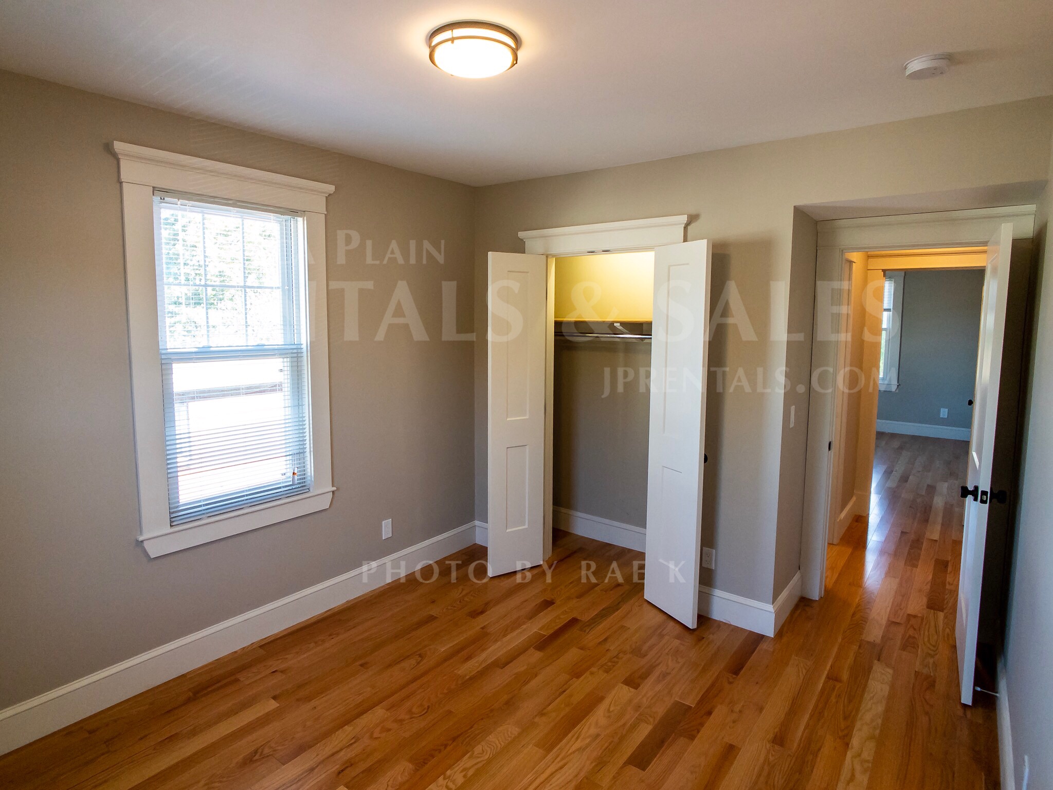 4094 Washington St, Jamaica Plain