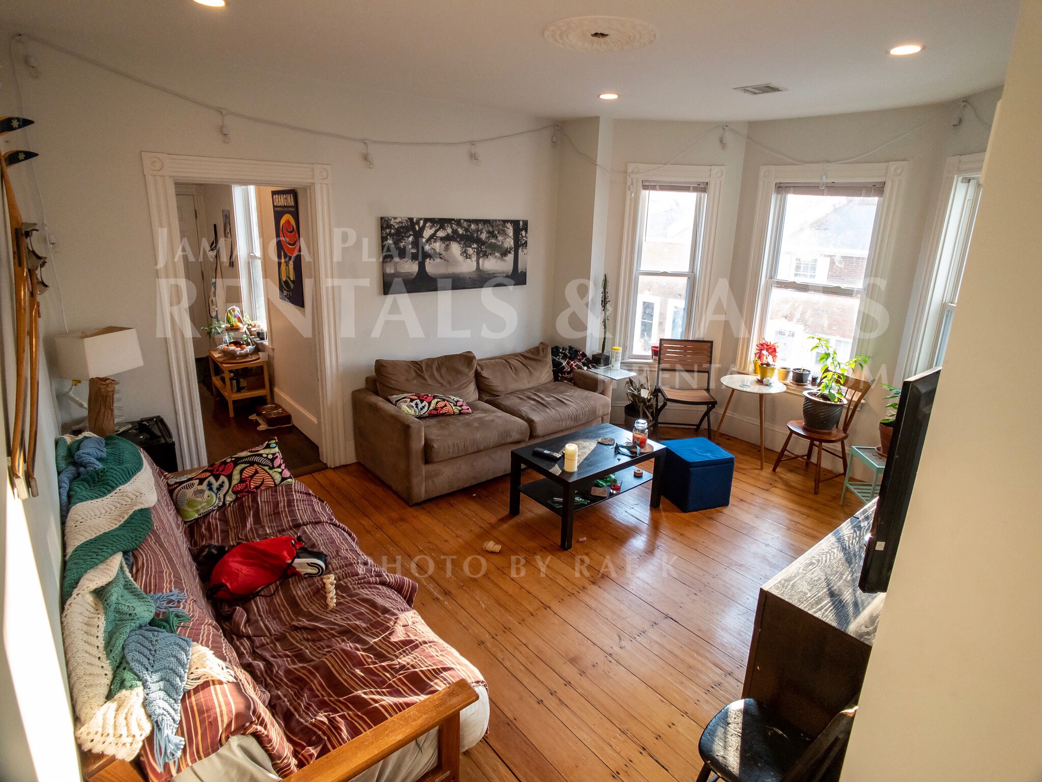 4 bed, 2 bath apartment for rent at 40 Custer St Unit 2, Jamaica Plain — photo 7 of 13