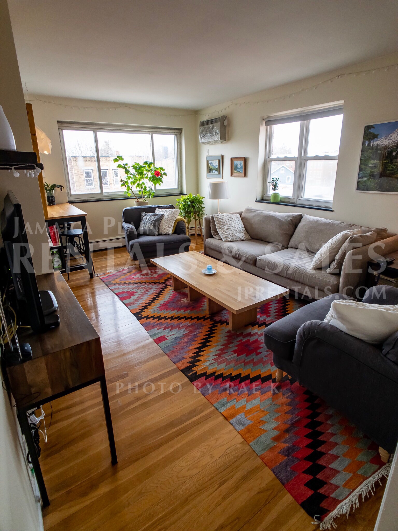 2 bed, 1 bath apartment for rent at 594 Centre St Unit 10, Jamaica Plain — photo 6 of 14