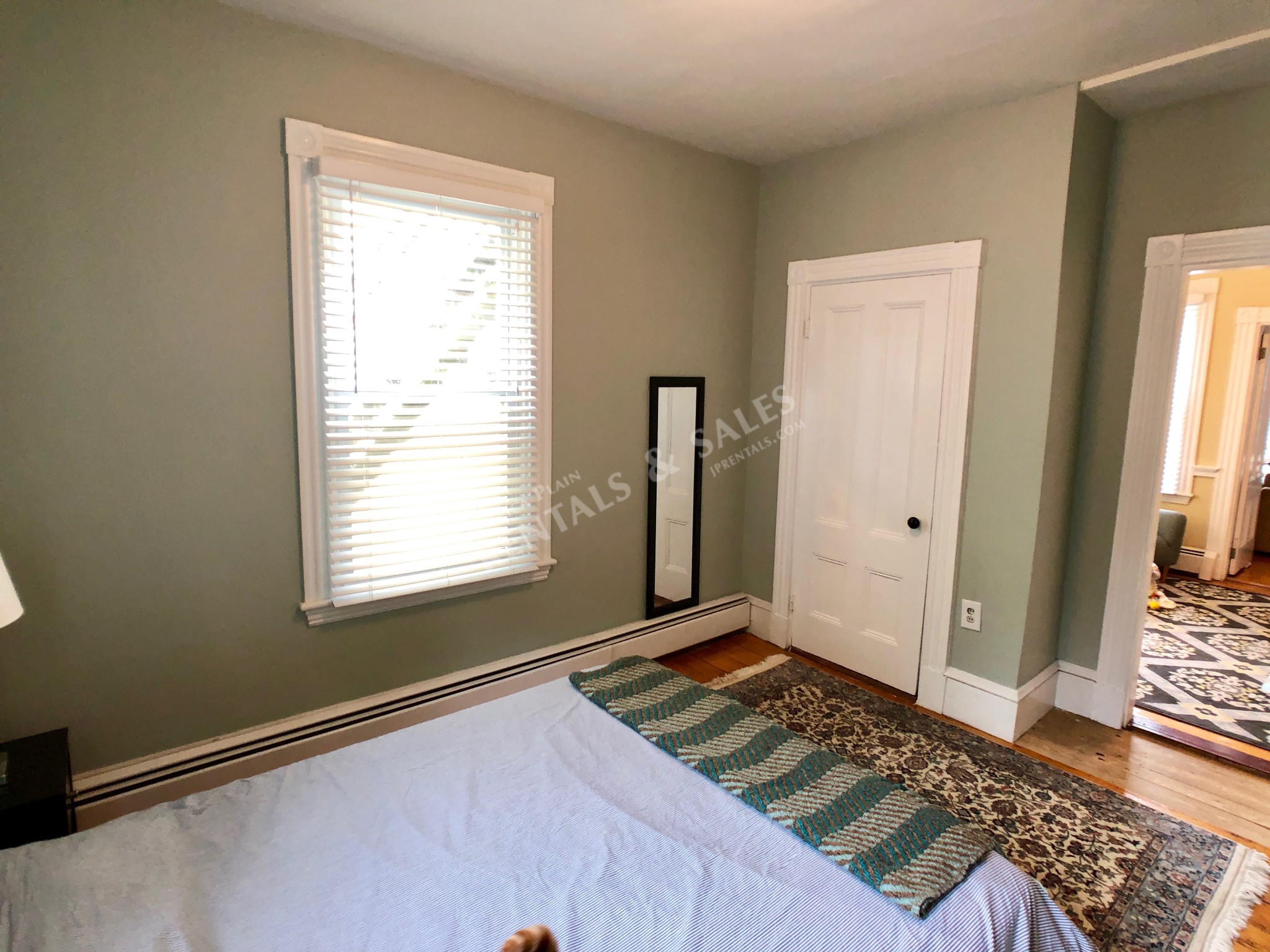 64 Mozart St, Jamaica Plain