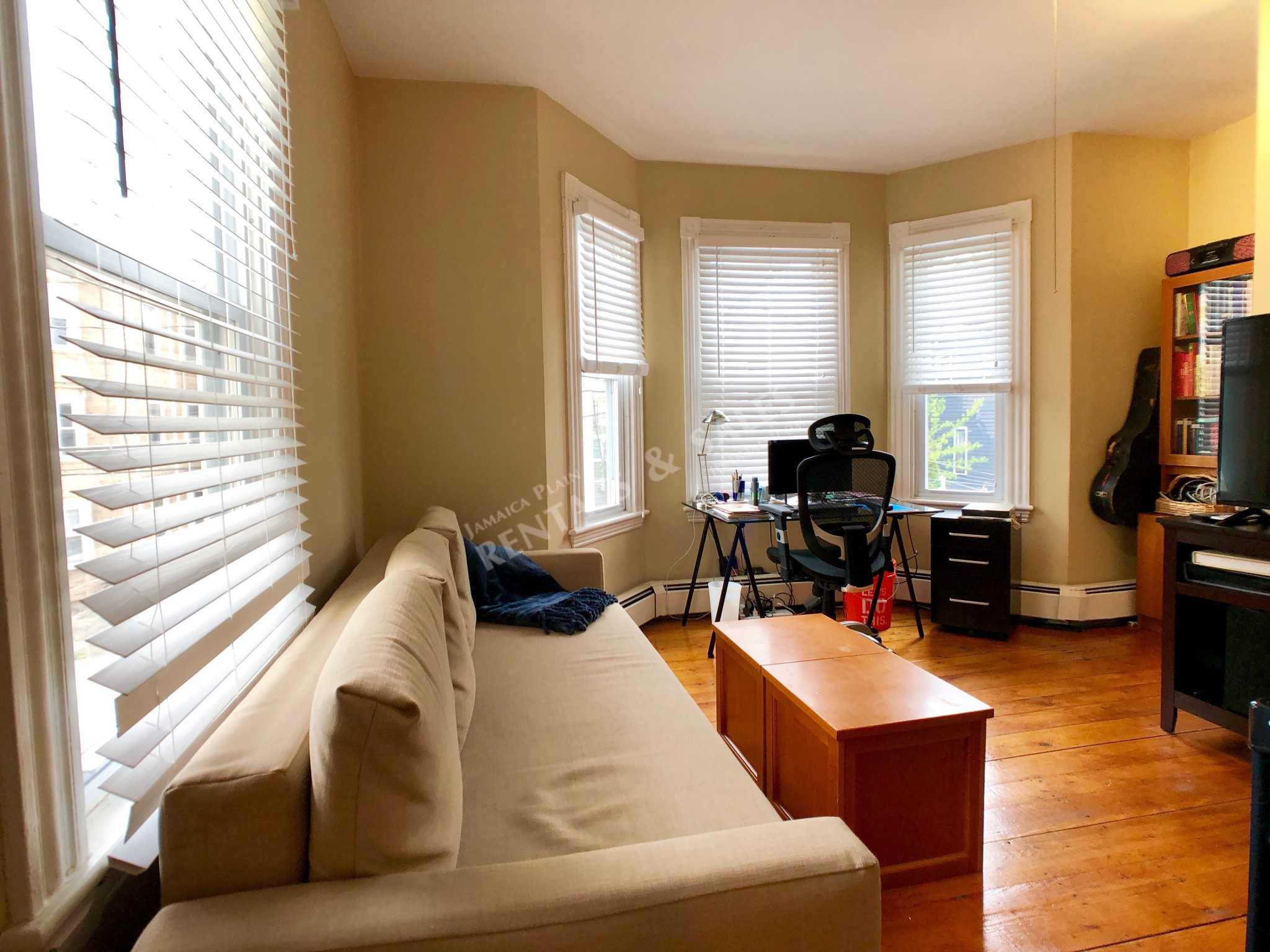 64 Mozart St, Jamaica Plain