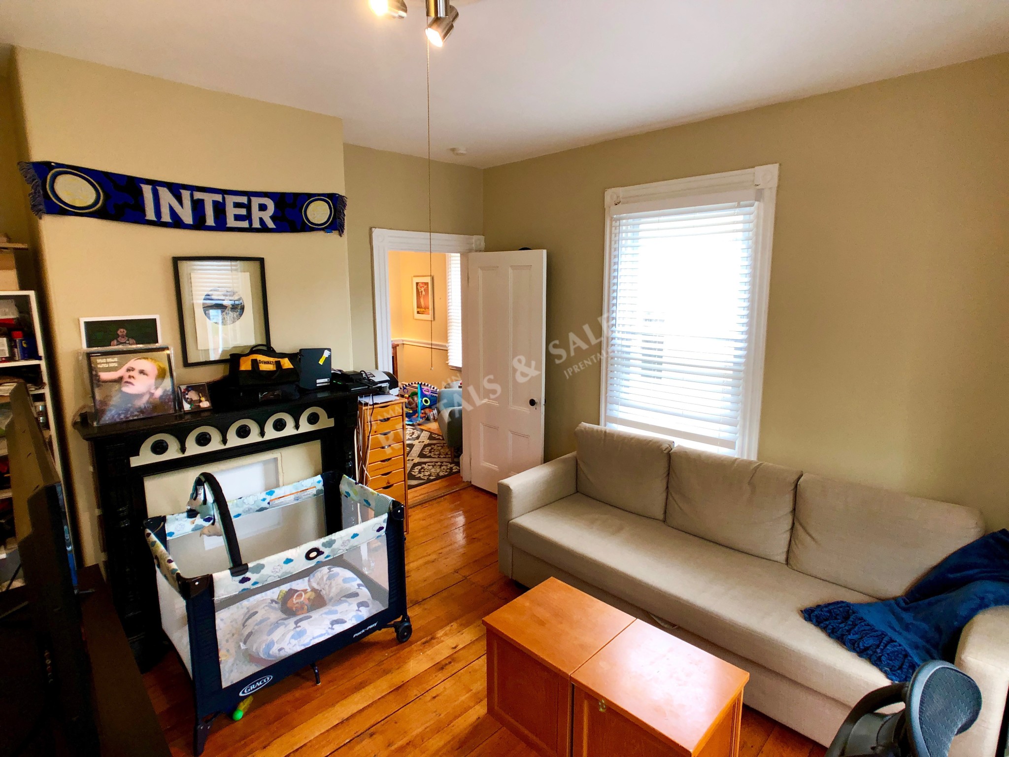 64 Mozart St, Jamaica Plain