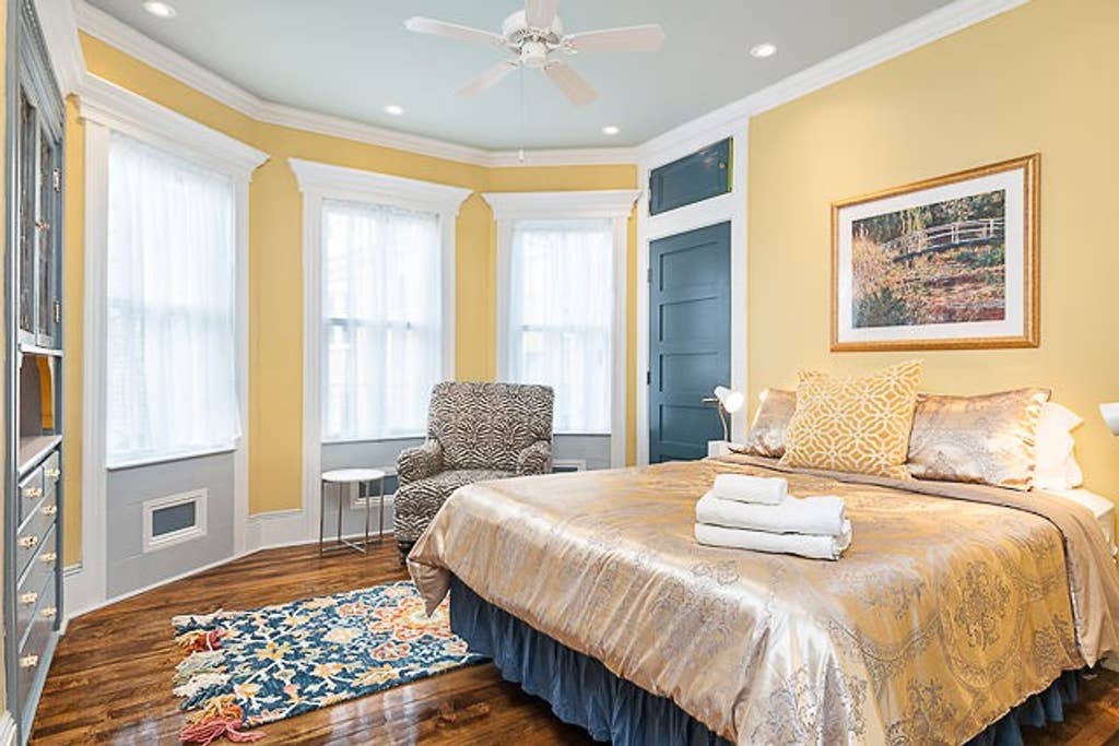 6 Oakview Ter, Jamaica Plain