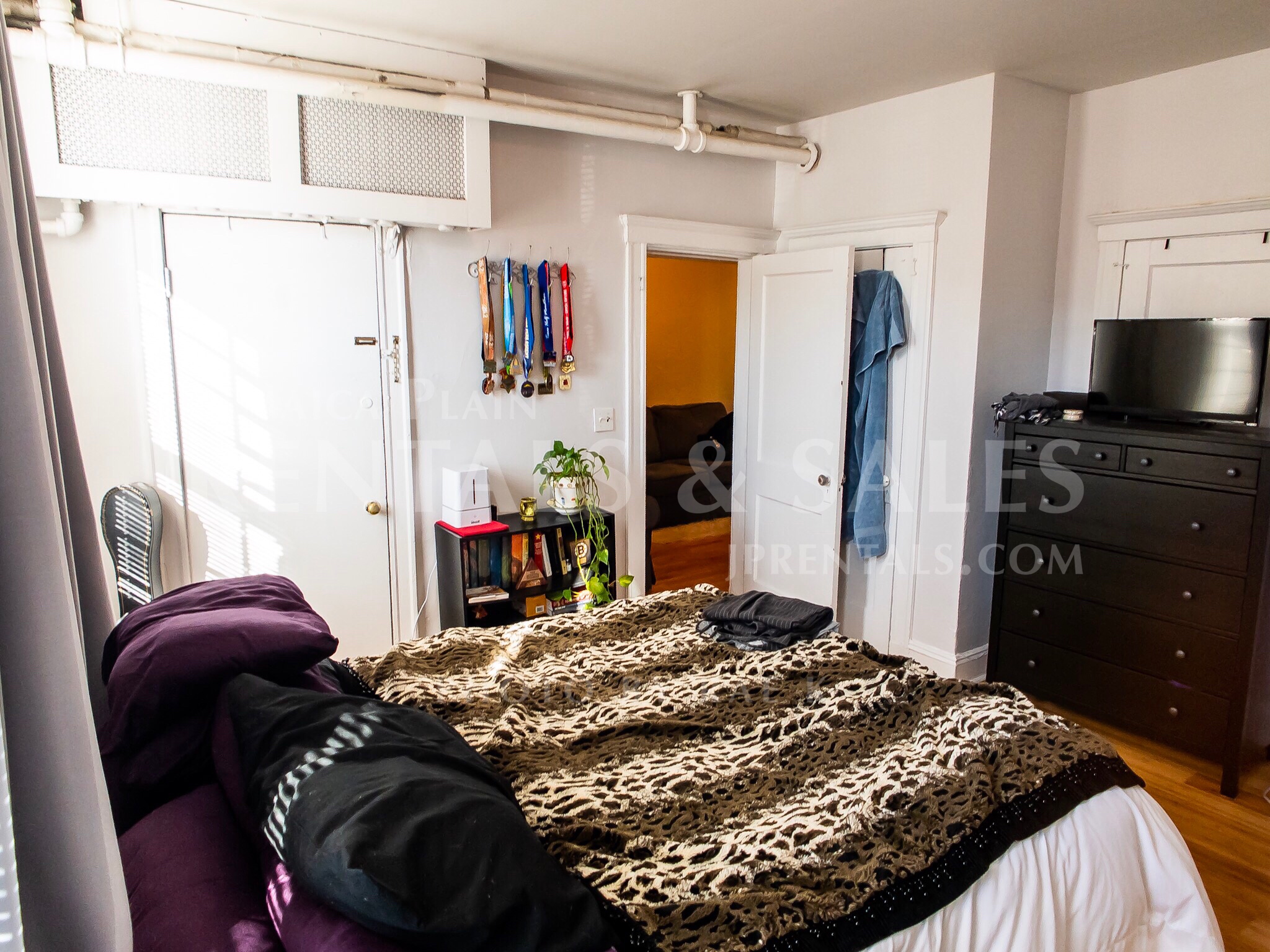 238 Huntington Ave, Jamaica Plain