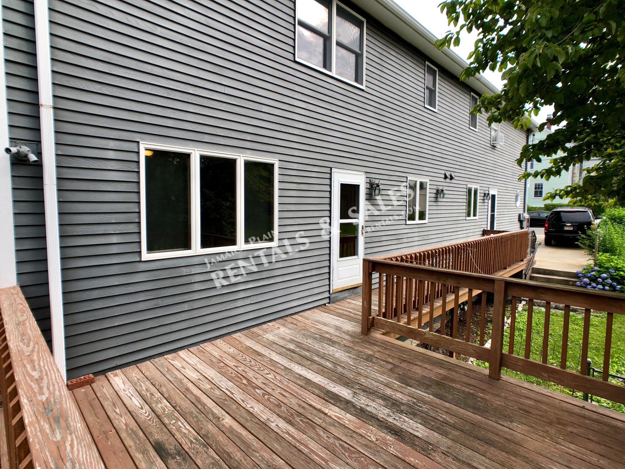 27 Ethel St, Roslindale