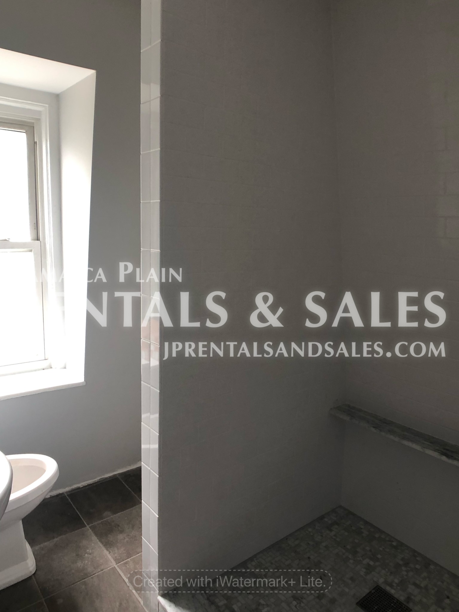 2 bed, 1 bath apartment for rent at 113 Pierce St Unit 2, Hyde Park — photo 8 of 11