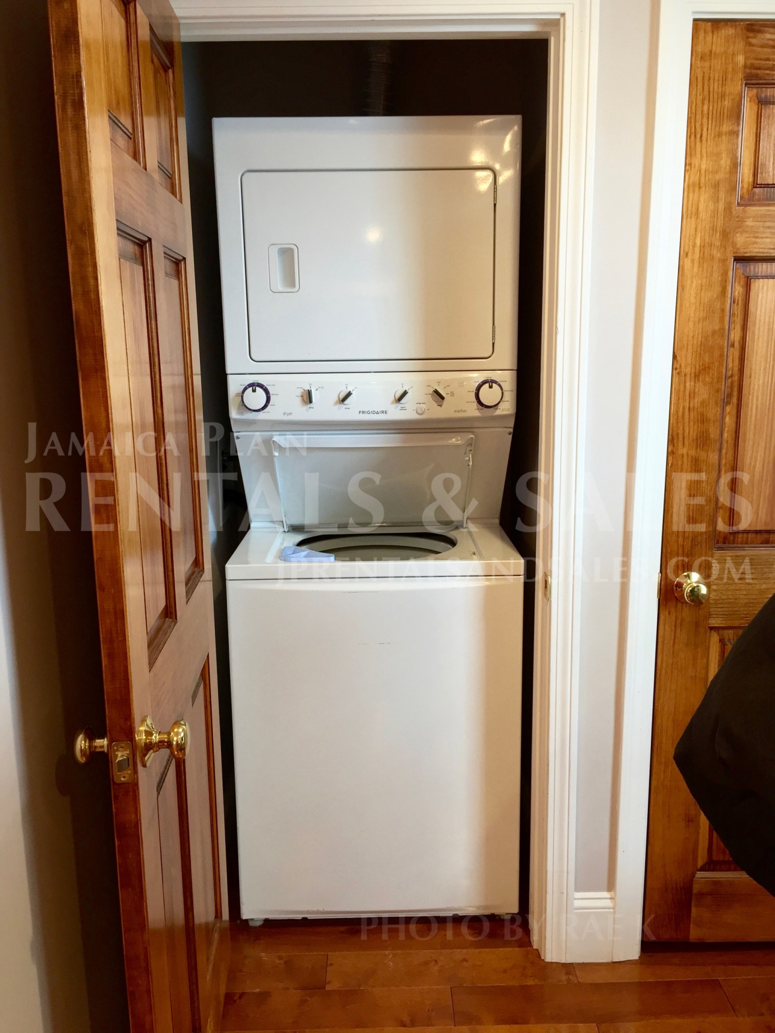 2 bed, 1.5 bath apartment for rent at 49 Pond St Unit C, Jamaica Plain — photo 11 of 13