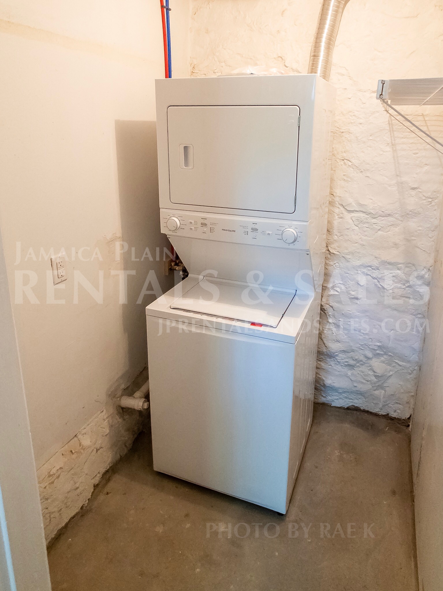 61 Pond St, Jamaica Plain