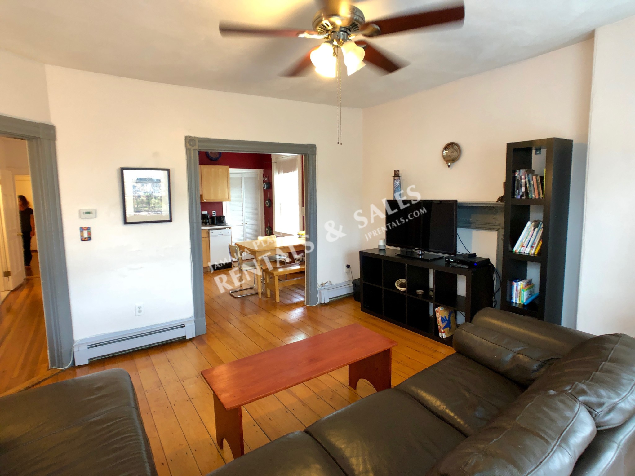 2 bed, 1 bath apartment for rent at 124 Day St Unit 2 BR, Jamaica Plain — photo 6 of 18