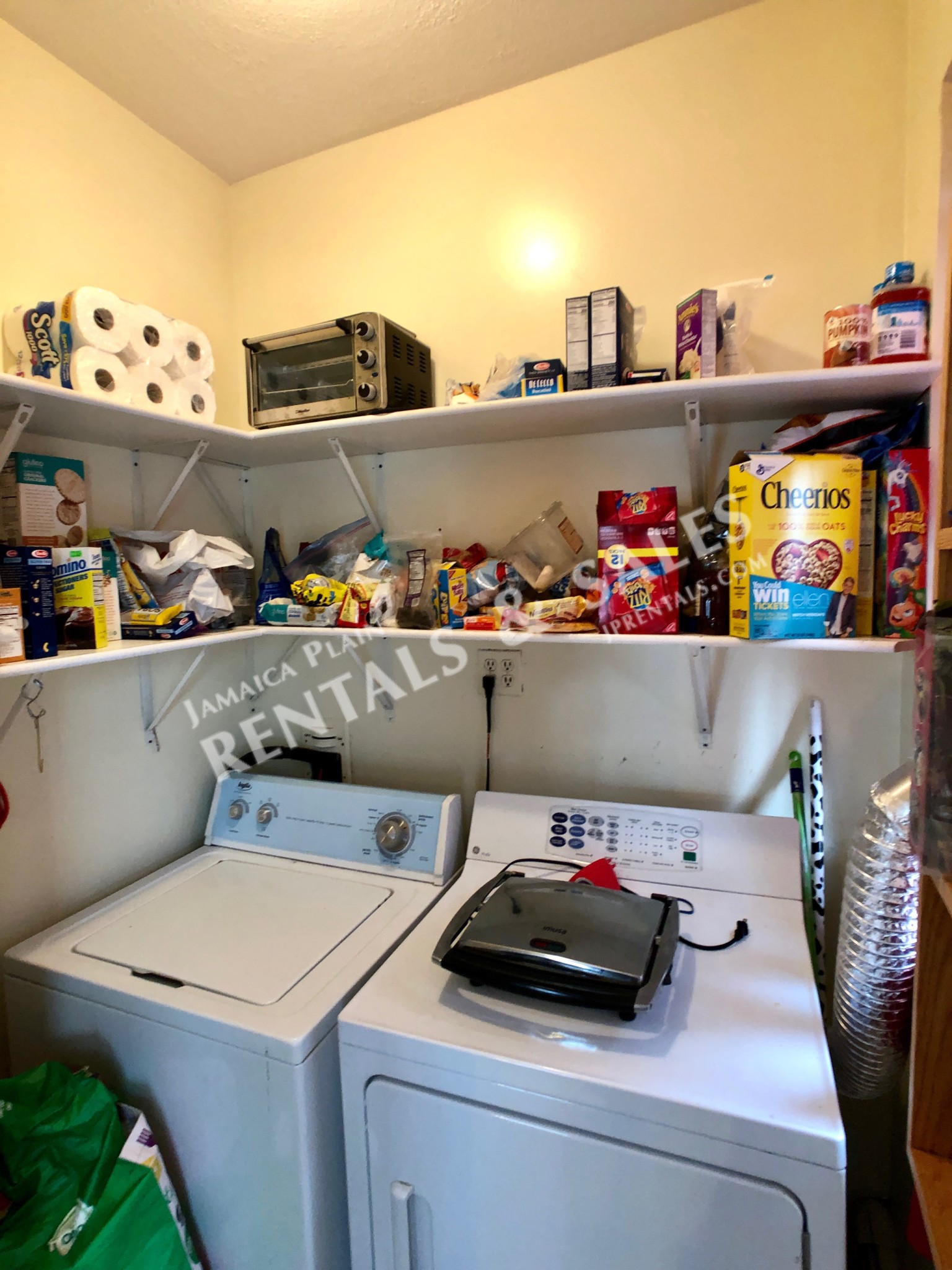 2 bed, 1 bath apartment for rent at 124 Day St Unit 2 BR, Jamaica Plain — photo 8 of 18