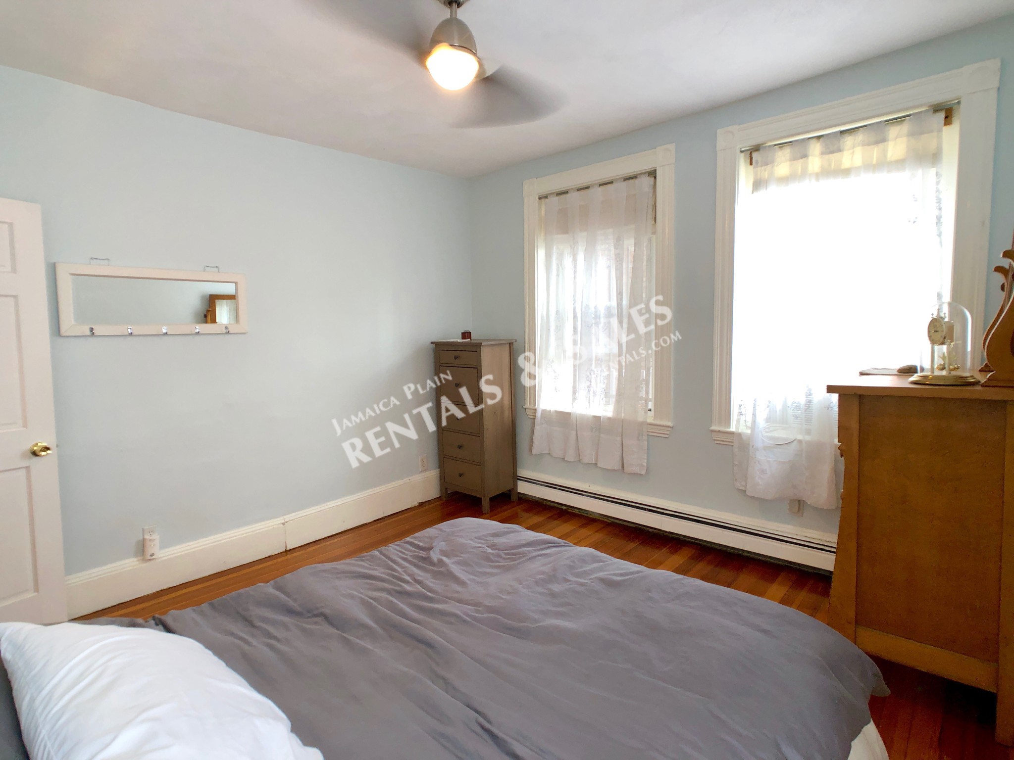 2 bed, 1 bath apartment for rent at 124 Day St Unit 2 BR, Jamaica Plain — photo 11 of 18