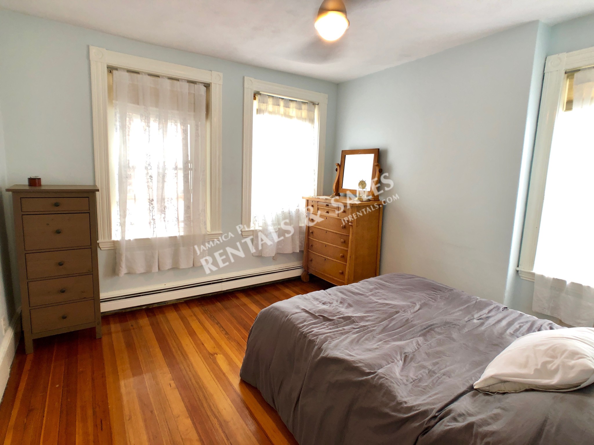 2 bed, 1 bath apartment for rent at 124 Day St Unit 2 BR, Jamaica Plain — photo 12 of 18