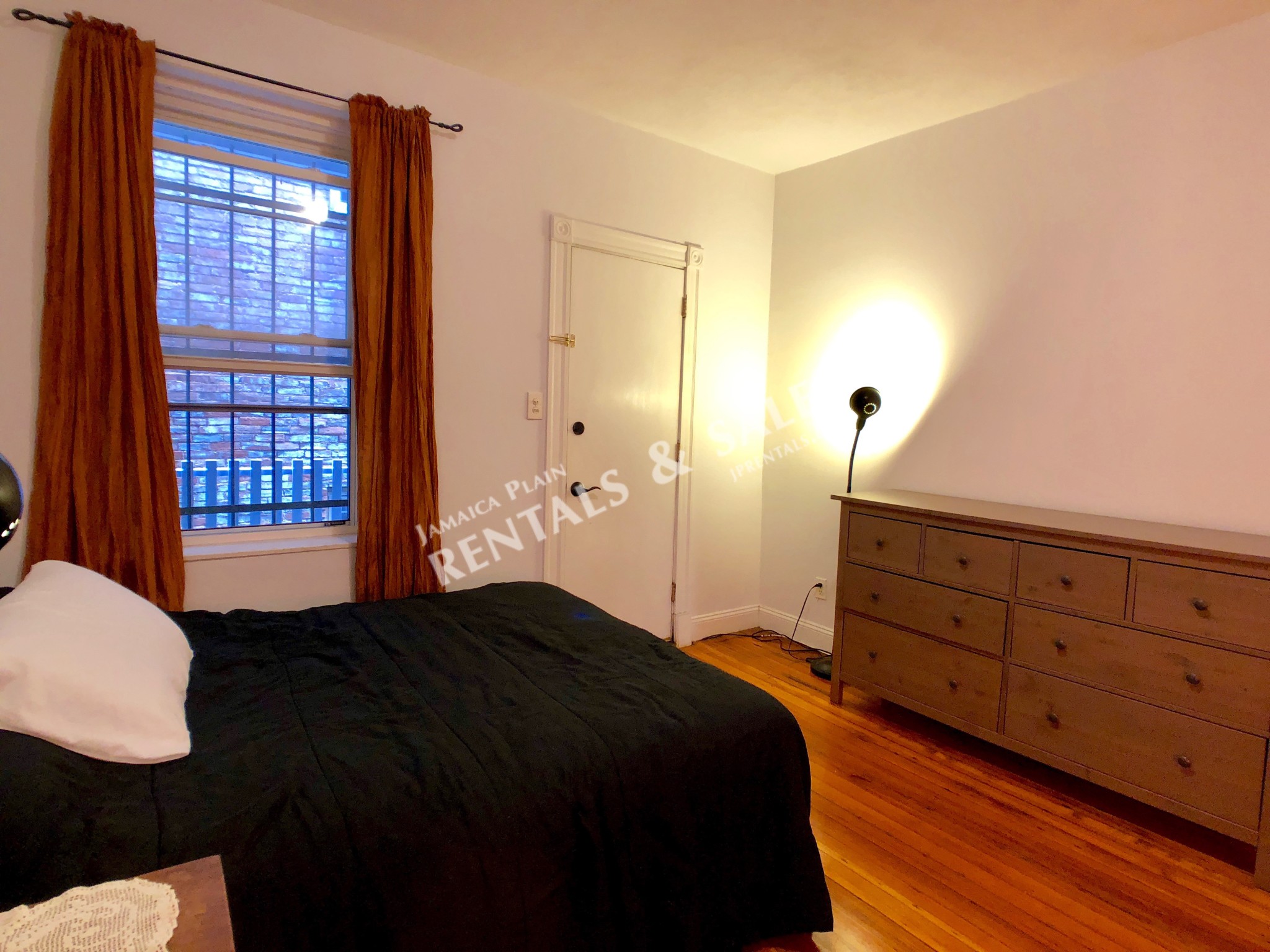 2 bed, 1 bath apartment for rent at 124 Day St Unit 2 BR, Jamaica Plain — photo 16 of 18
