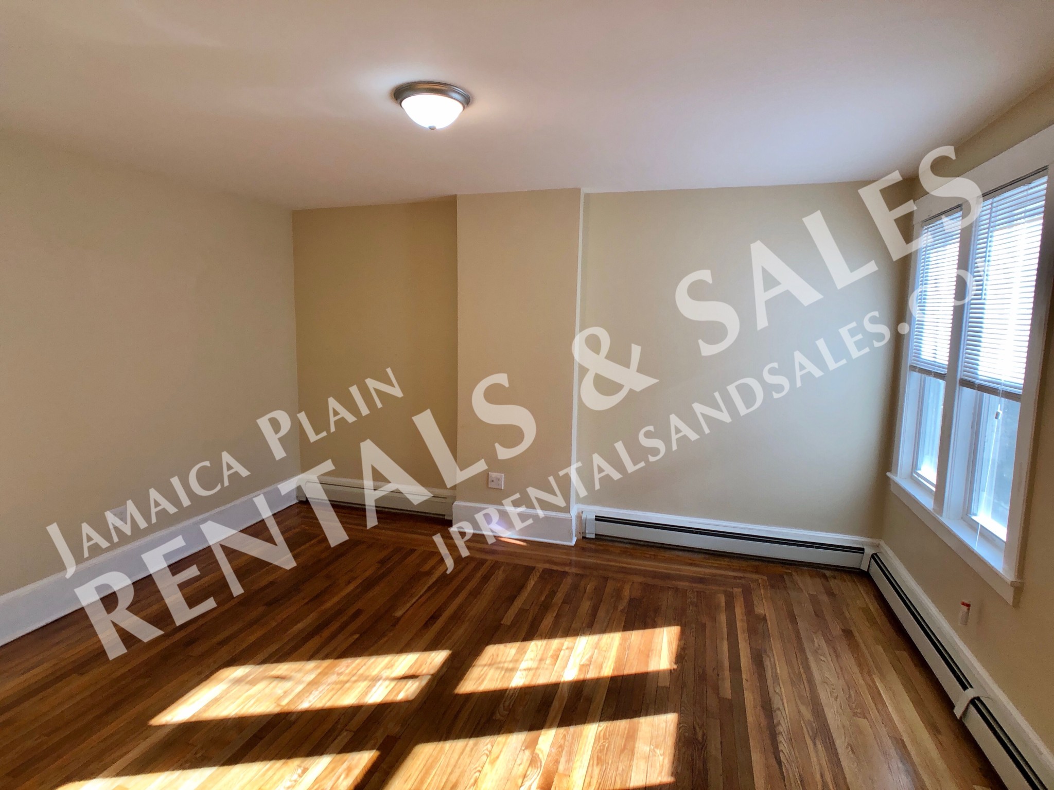 3 bed, 1 bath apartment for rent at 9 Forbes St Unit 3, Jamaica Plain — photo 8 of 13