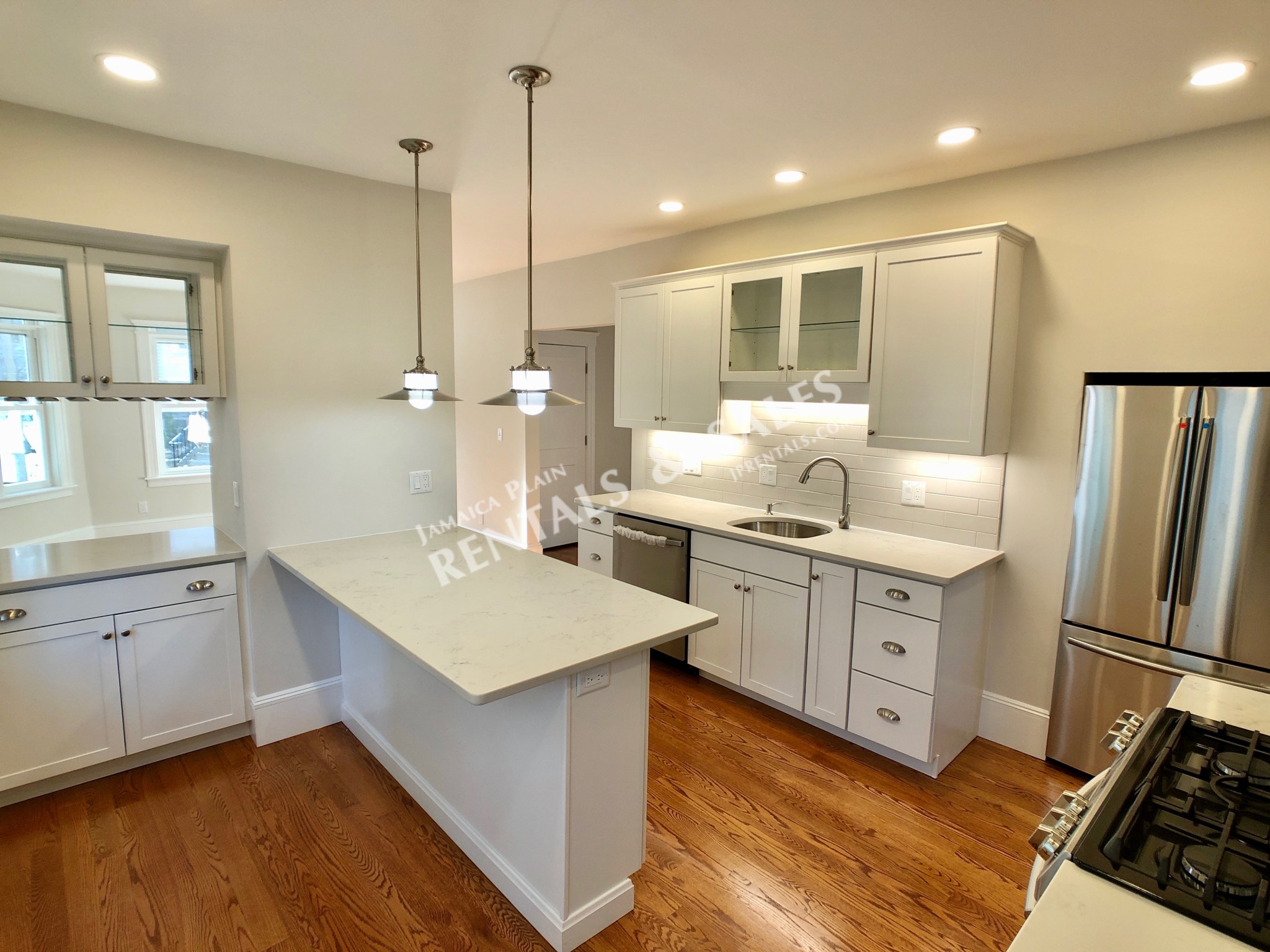 3 bed, 1 bath apartment for rent at 47 Parkton Rd Unit 1, Jamaica Plain — photo 2 of 15