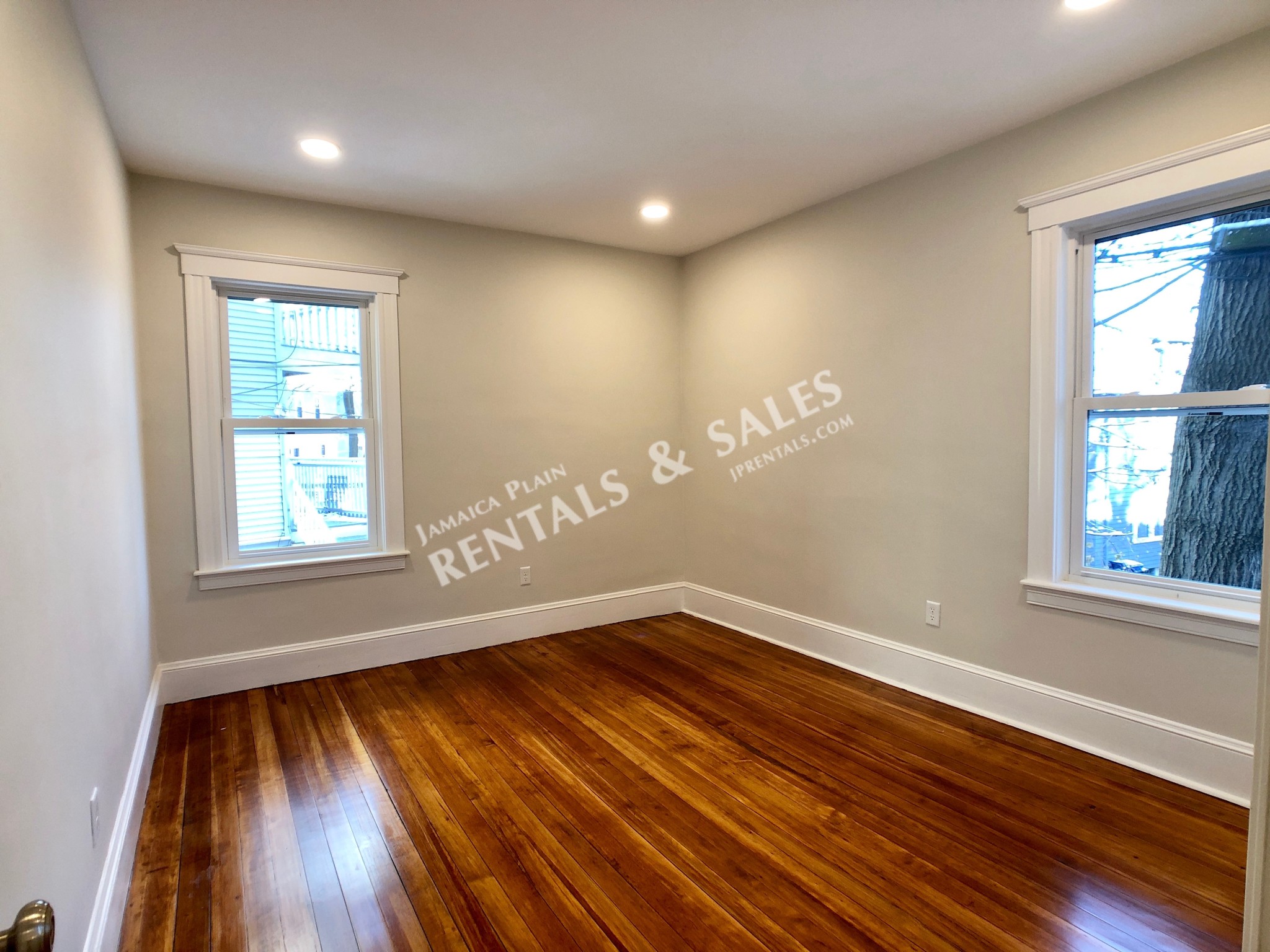 3 bed, 1 bath apartment for rent at 47 Parkton Rd Unit 1, Jamaica Plain — photo 9 of 15