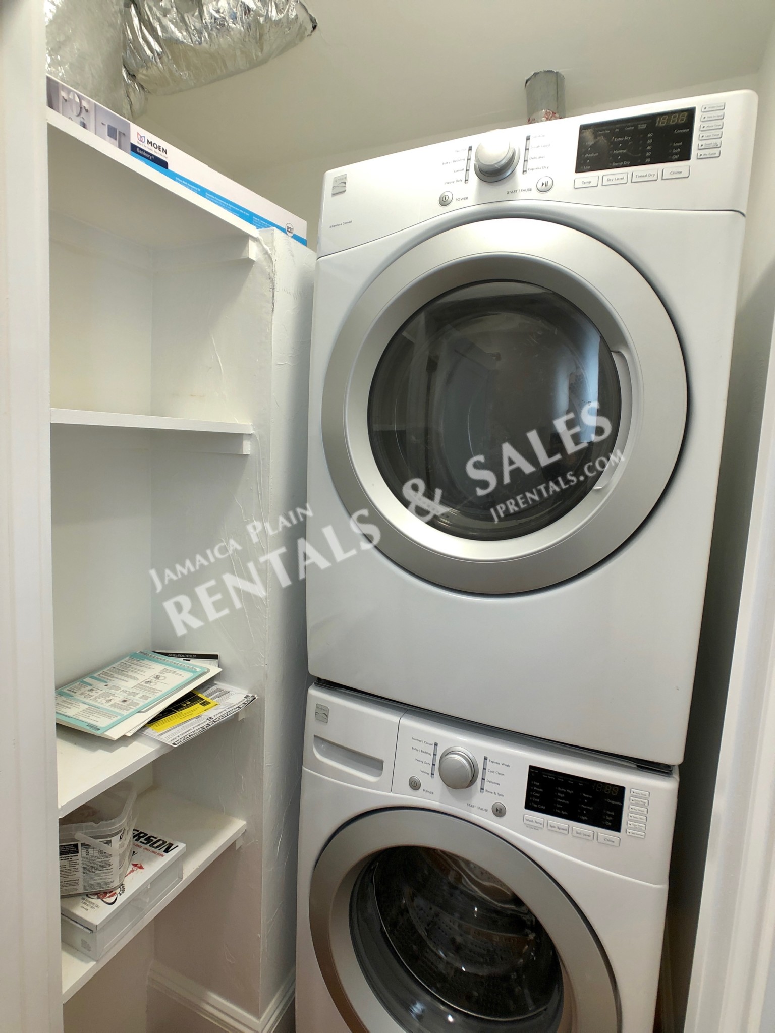 3 bed, 1 bath apartment for rent at 47 Parkton Rd Unit 1, Jamaica Plain — photo 11 of 15