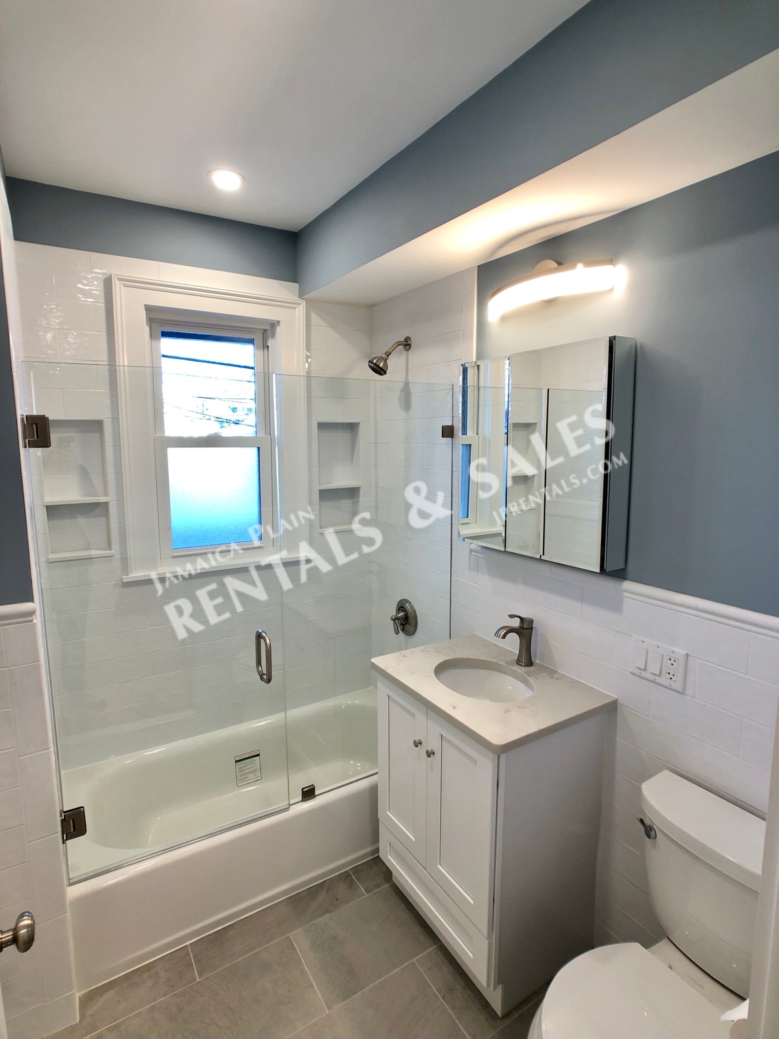 3 bed, 1 bath apartment for rent at 47 Parkton Rd Unit 1, Jamaica Plain — photo 12 of 15