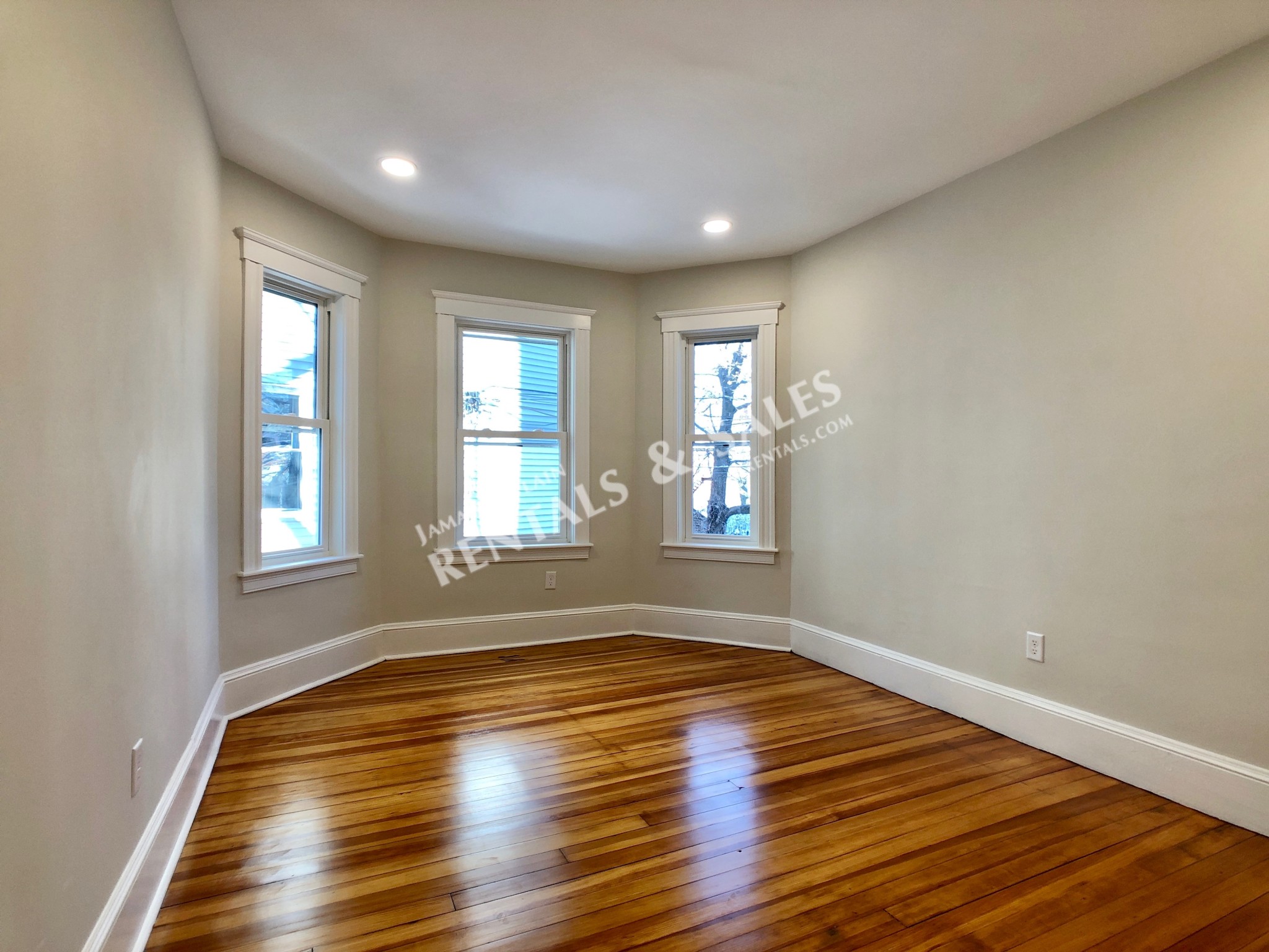 3 bed, 1 bath apartment for rent at 47 Parkton Rd Unit 1, Jamaica Plain — photo 14 of 15