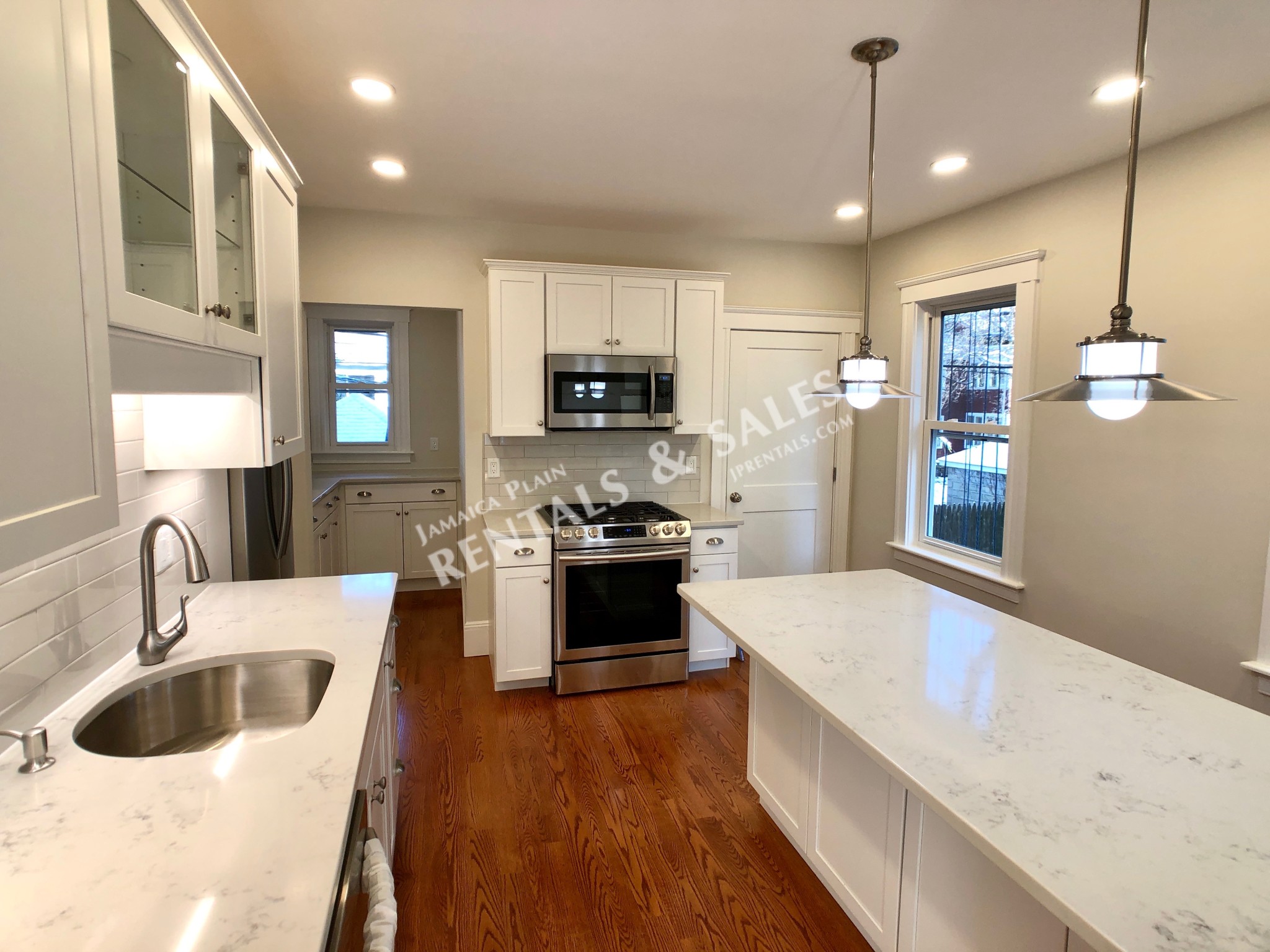 3 bed, 1 bath apartment for rent at 47 Parkton Rd Unit 1, Jamaica Plain — photo 3 of 15
