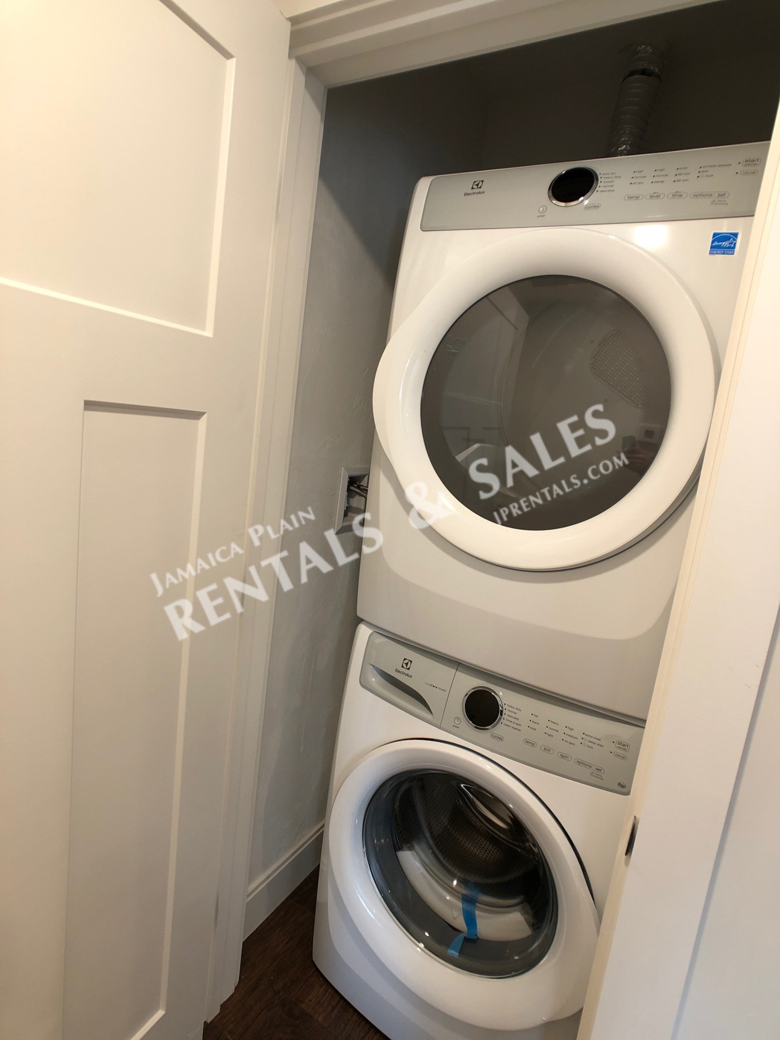 1 bed, 1 bath apartment for rent at 76 Stonley Rd Unit 24 CO, Jamaica Plain — photo 6 of 10