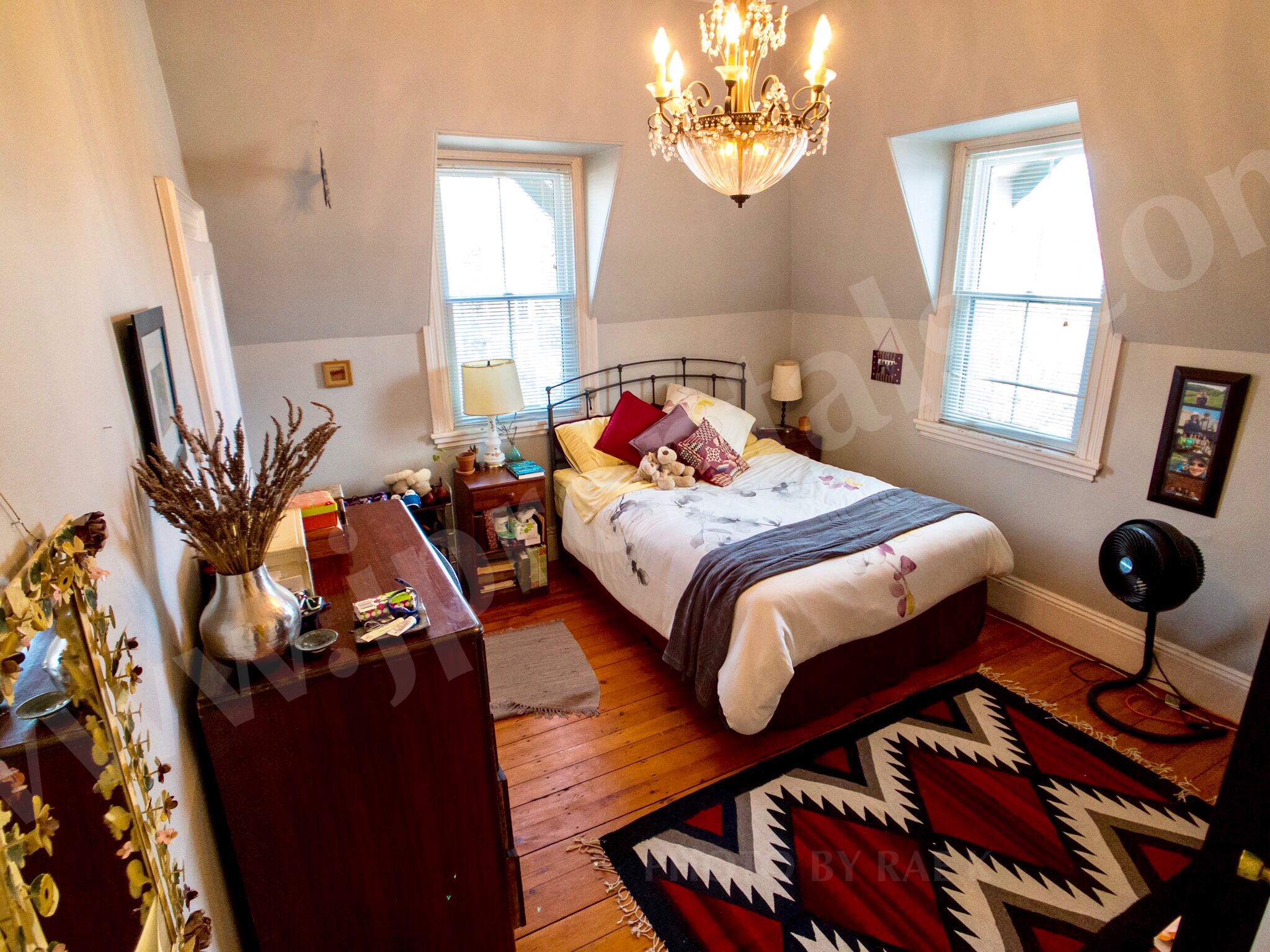 271 Chestnut Ave, Jamaica Plain