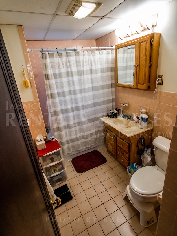 10 Garth Rd, West Roxbury