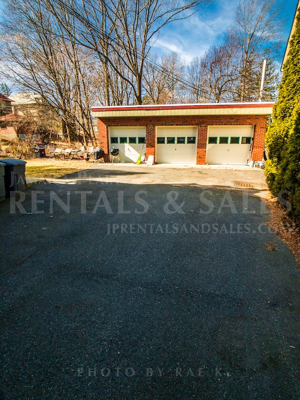 10 Garth Rd, West Roxbury