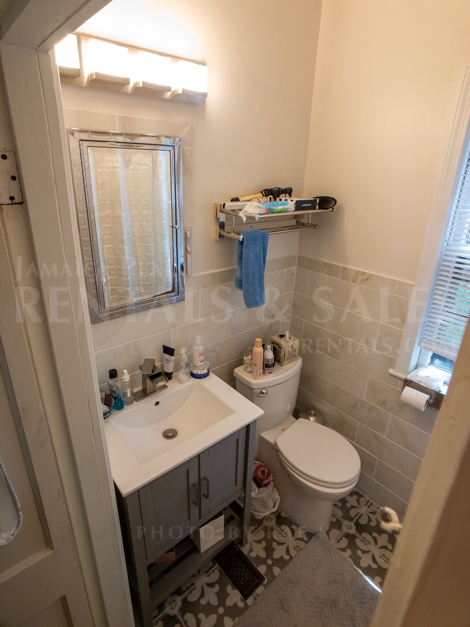 271 Chestnut Ave, Jamaica Plain