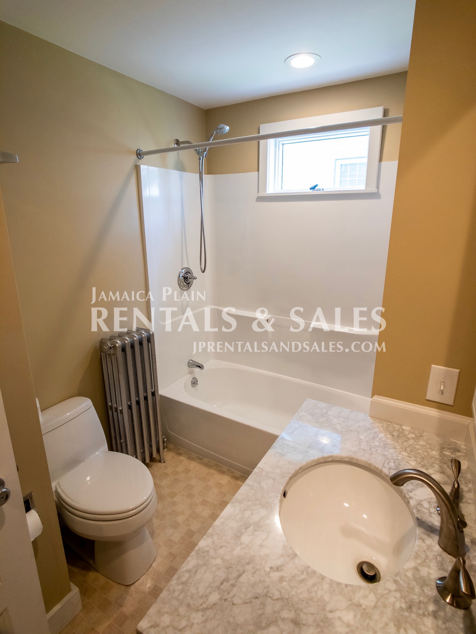 40 Hewlett St, Roslindale