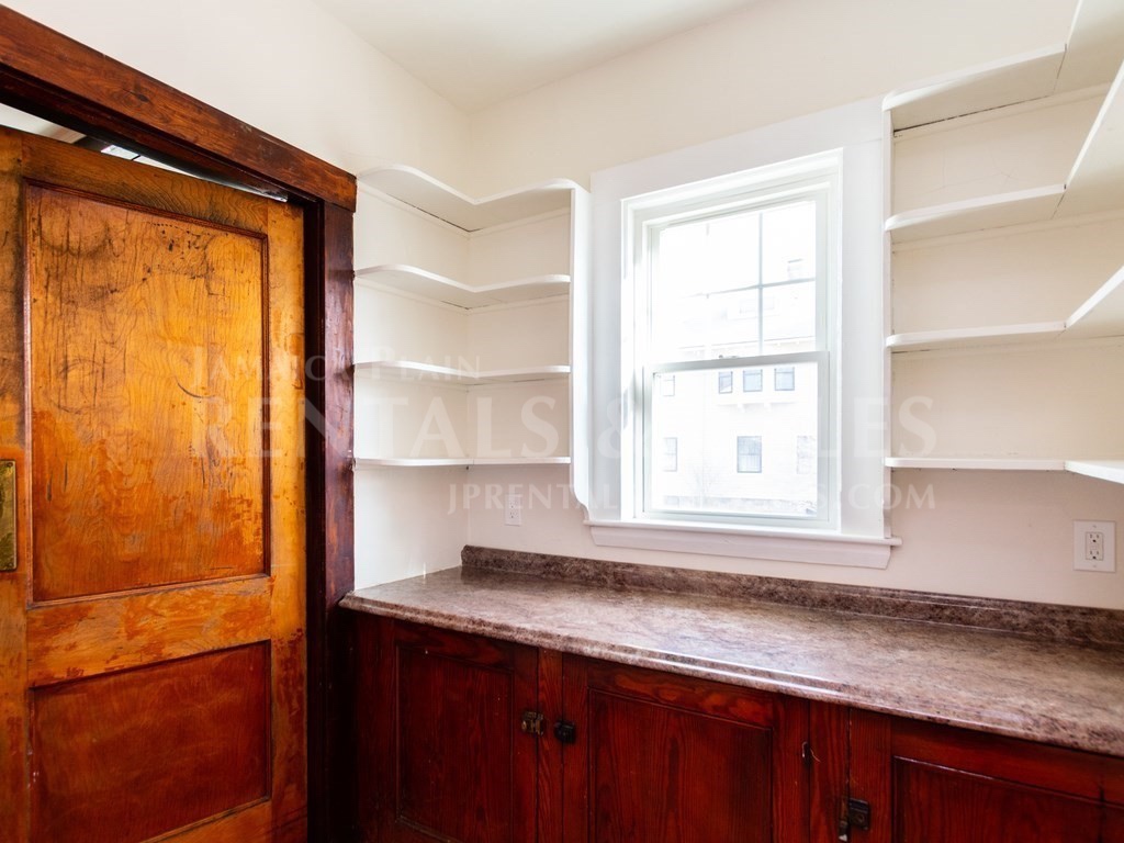 2 bed, 1 bath apartment for rent at 996 South St Unit 1 CO, Roslindale — photo 4 of 11