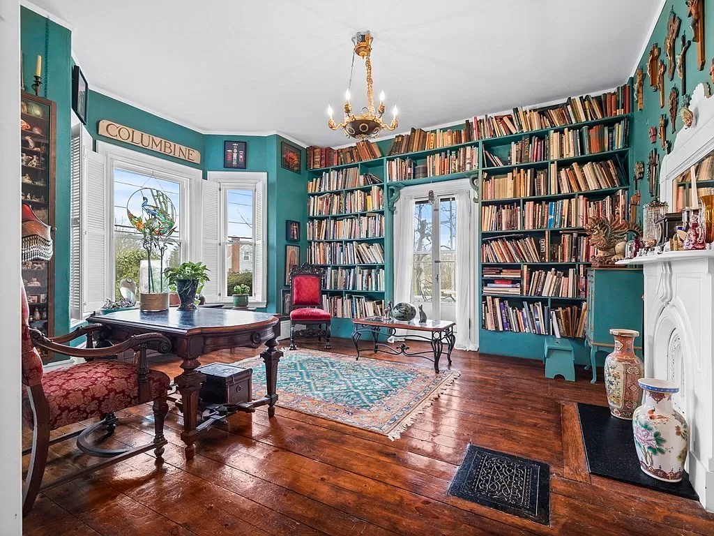 87 Child St, Hyde Park