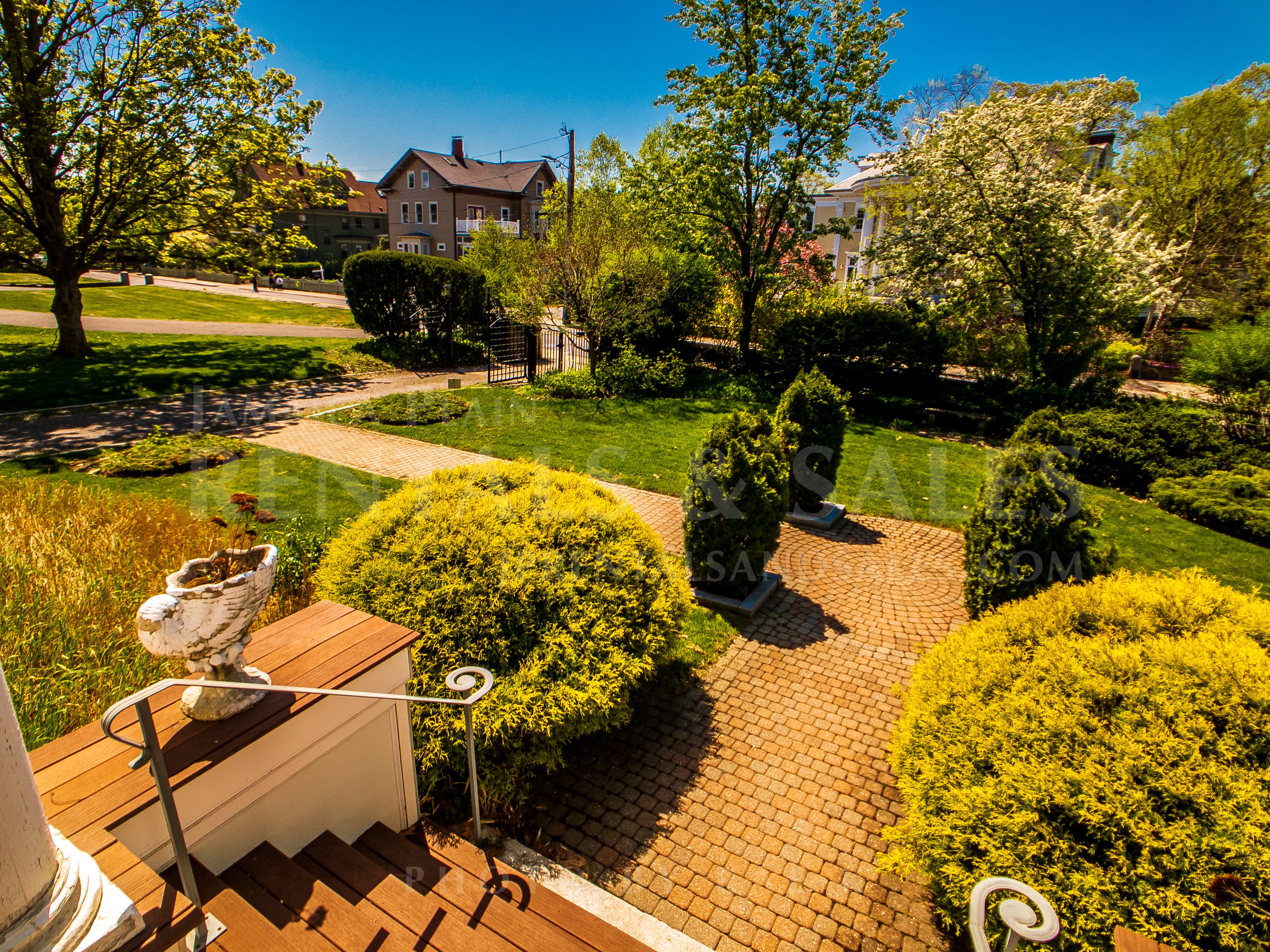 61 Pond St, Jamaica Plain